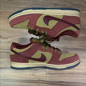 Nike sb “Dirty Bart”